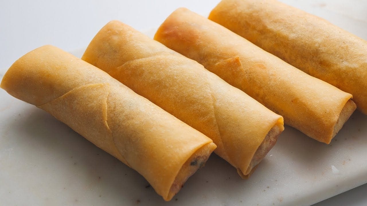 Vegetable Spring Rolls (4 Pieces).