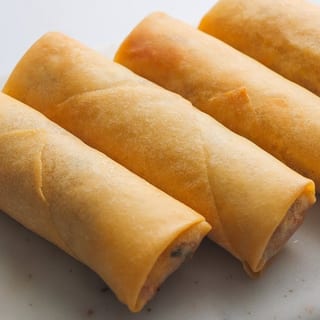 Vegetable Spring Rolls (4 Pieces)